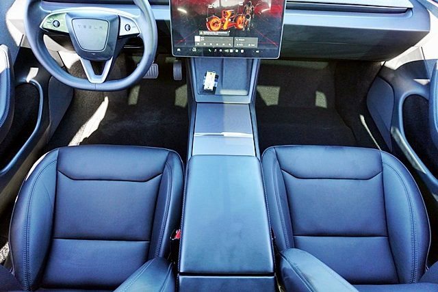 Used 2025 Tesla Model 3 Long Range image 21