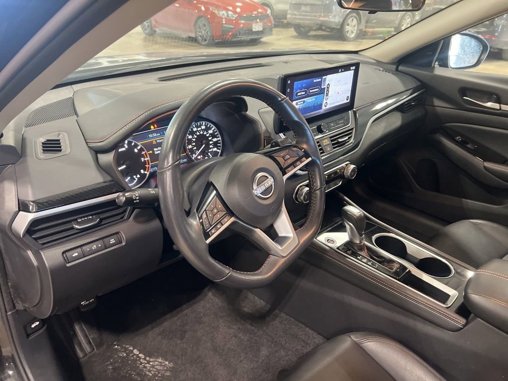 Certified 2024 Nissan Altima 2.5 SR w/ SR Premium Package image 6