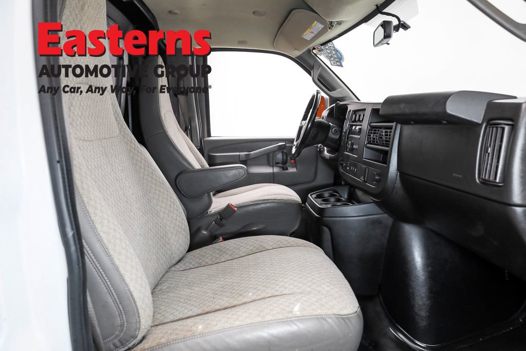 Used 2021 Chevrolet Express 2500 w/ Driver Convenience Package RWD image 22