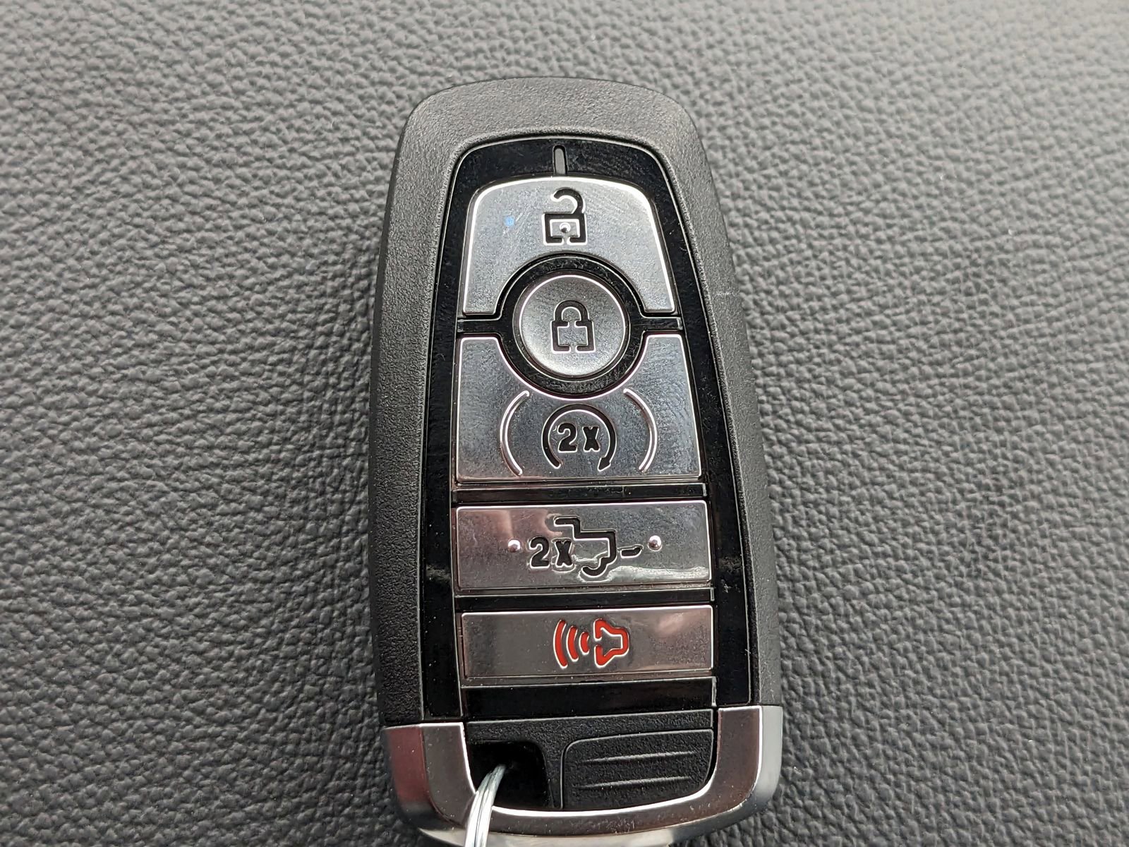 New 2024 Ford F250 Lariat w/ Lariat Ultimate Package image 32