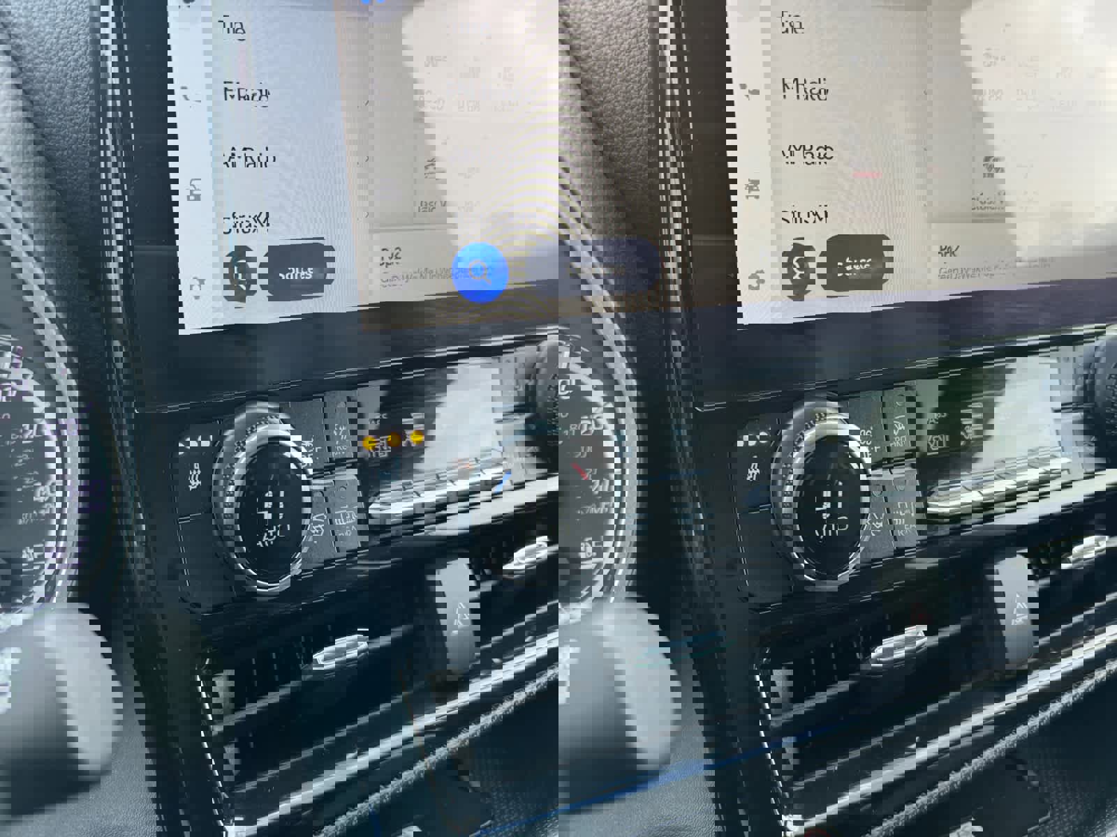 Used 2024 Toyota Highlander XSE image 5