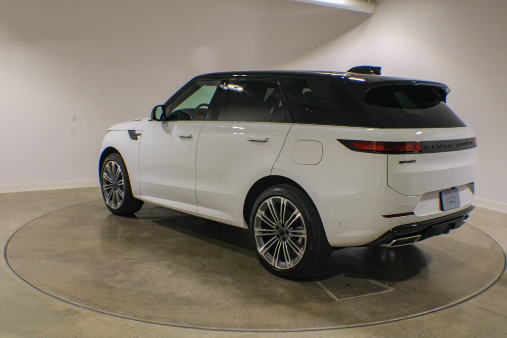 New 2026 Land Rover Range Rover Sport Dynamic SE AWD/4WD image 4