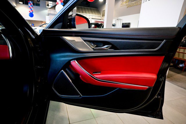 Used 2024 Jaguar XF R-Dynamic SE image 28