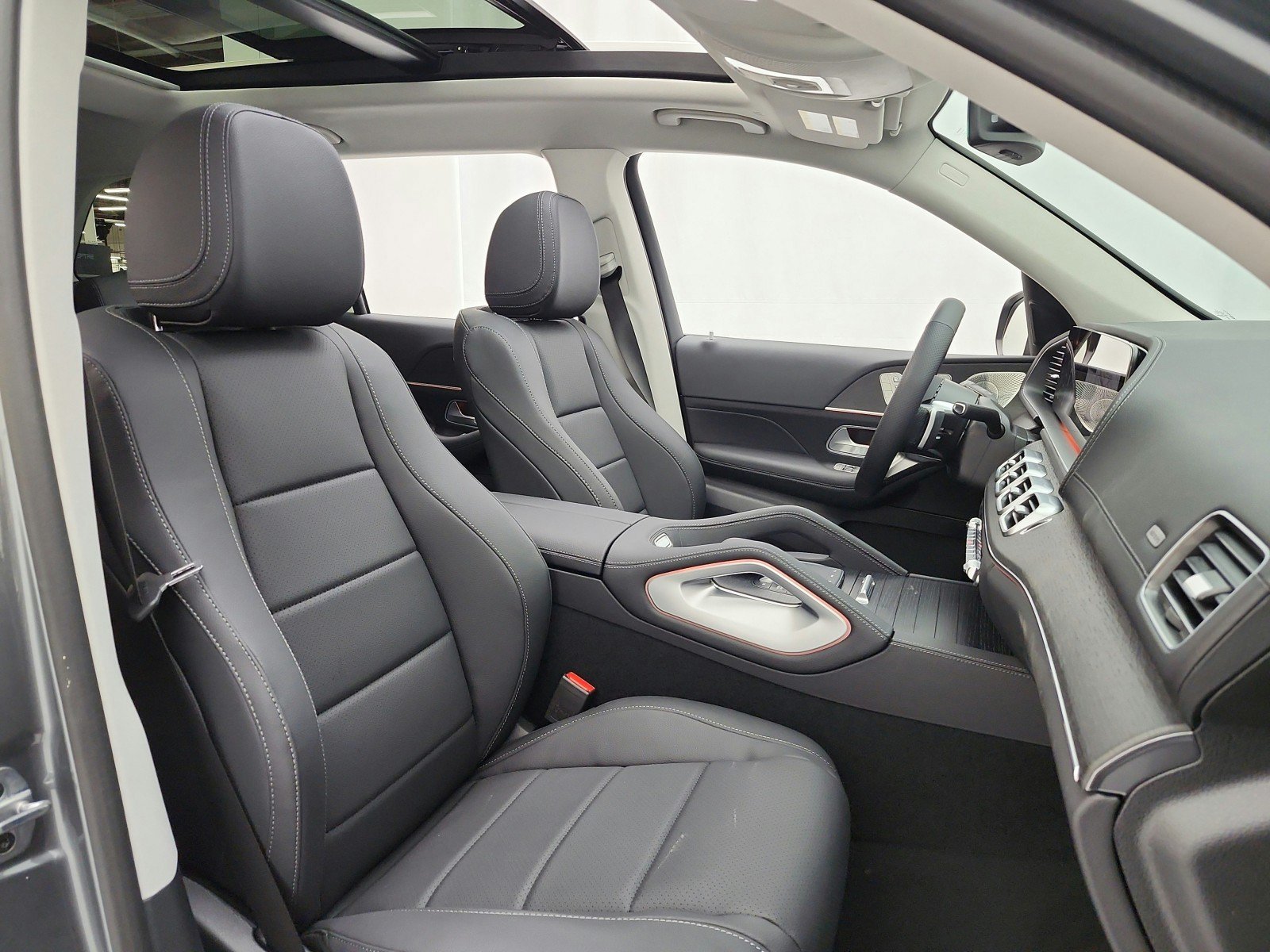 New 2026 Mercedes-Benz GLS 450 4MATIC image 15