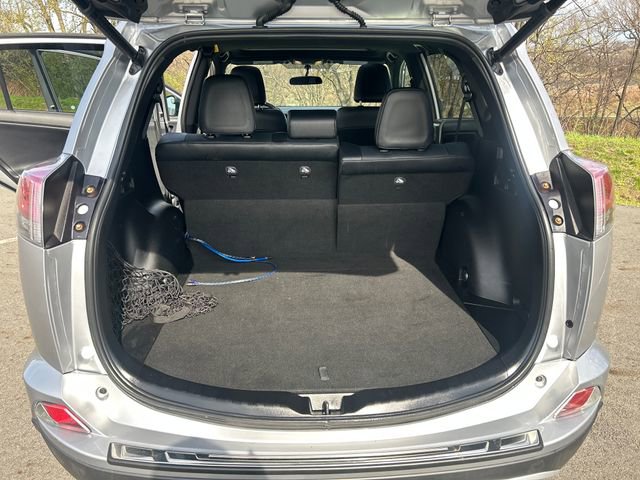 Used 2016 Toyota RAV4 SE w/ Protection Package image 23