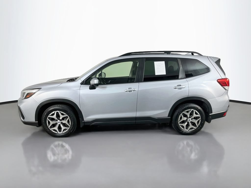 Used 2020 Subaru Forester Premium AWD/4WD image 4