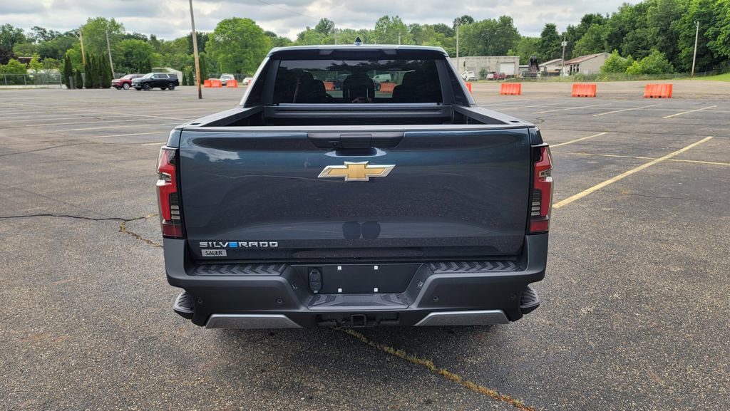 New 2026 Chevrolet Silverado EV LT image 10