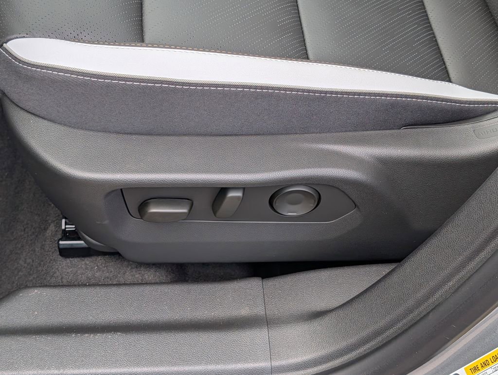 New 2026 Buick Envision Sport Touring image 7