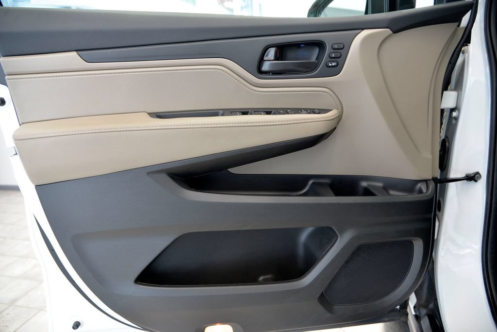 Used 2023 Honda Odyssey EX-L image 14