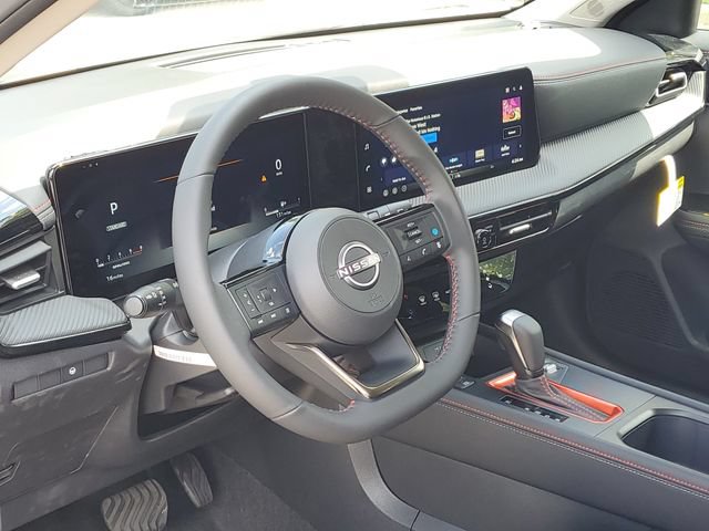 New 2026 Nissan Kicks SR w/ Cold Weather Package AWD/4WD image 6