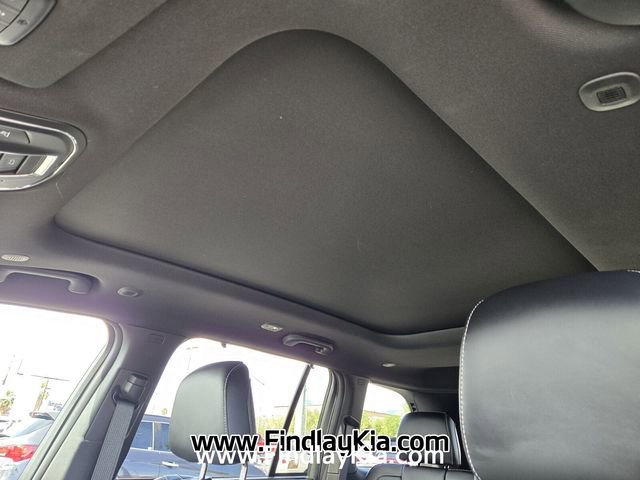 Used 2025 Jeep Grand Cherokee Limited w/ Luxury Tech Group II image 12