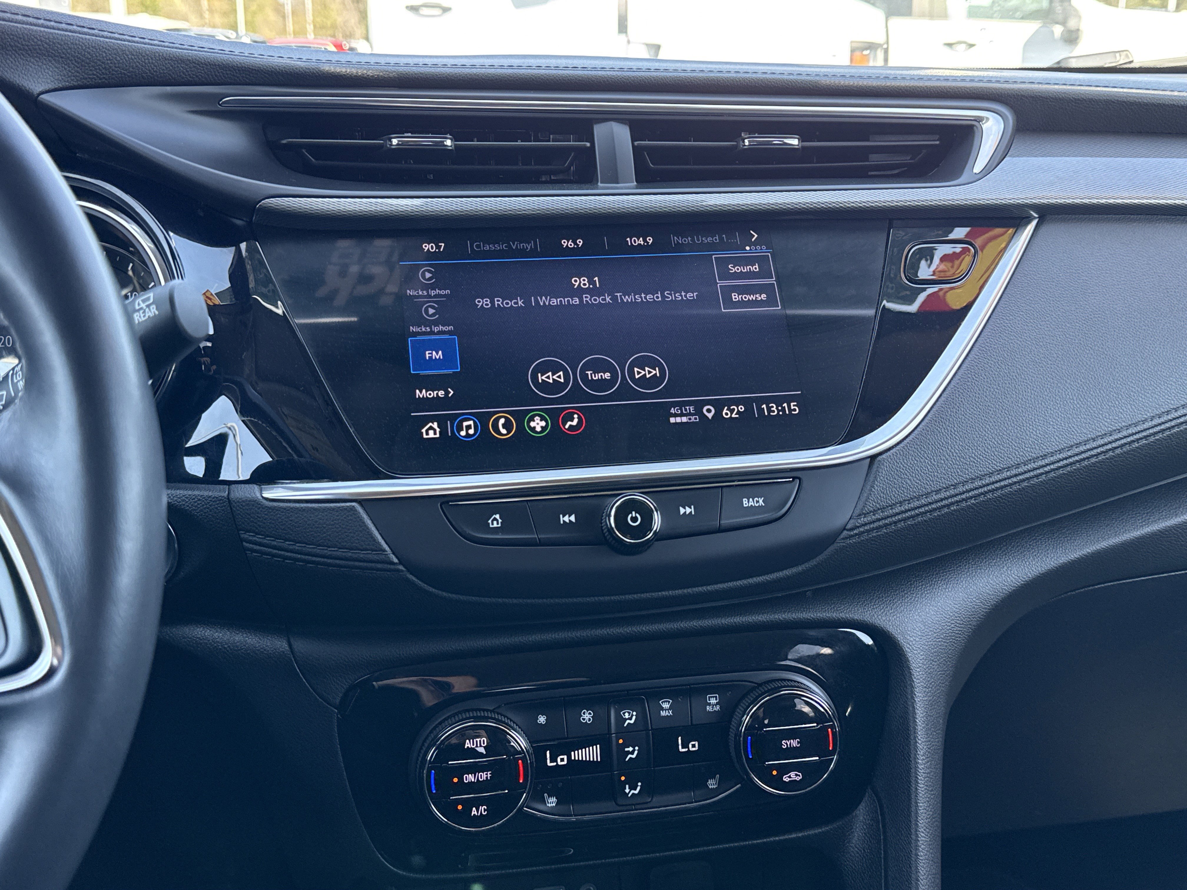 Used 2022 Buick Encore GX Select w/ Sport Touring Package image 33