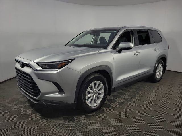 Used 2026 Toyota Grand Highlander FWD image 3