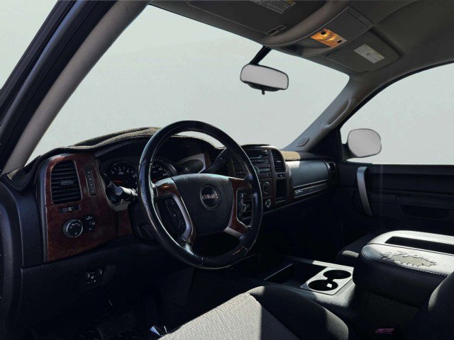 Used 2010 GMC Sierra 1500 SLE w/ Texas Edition image 22