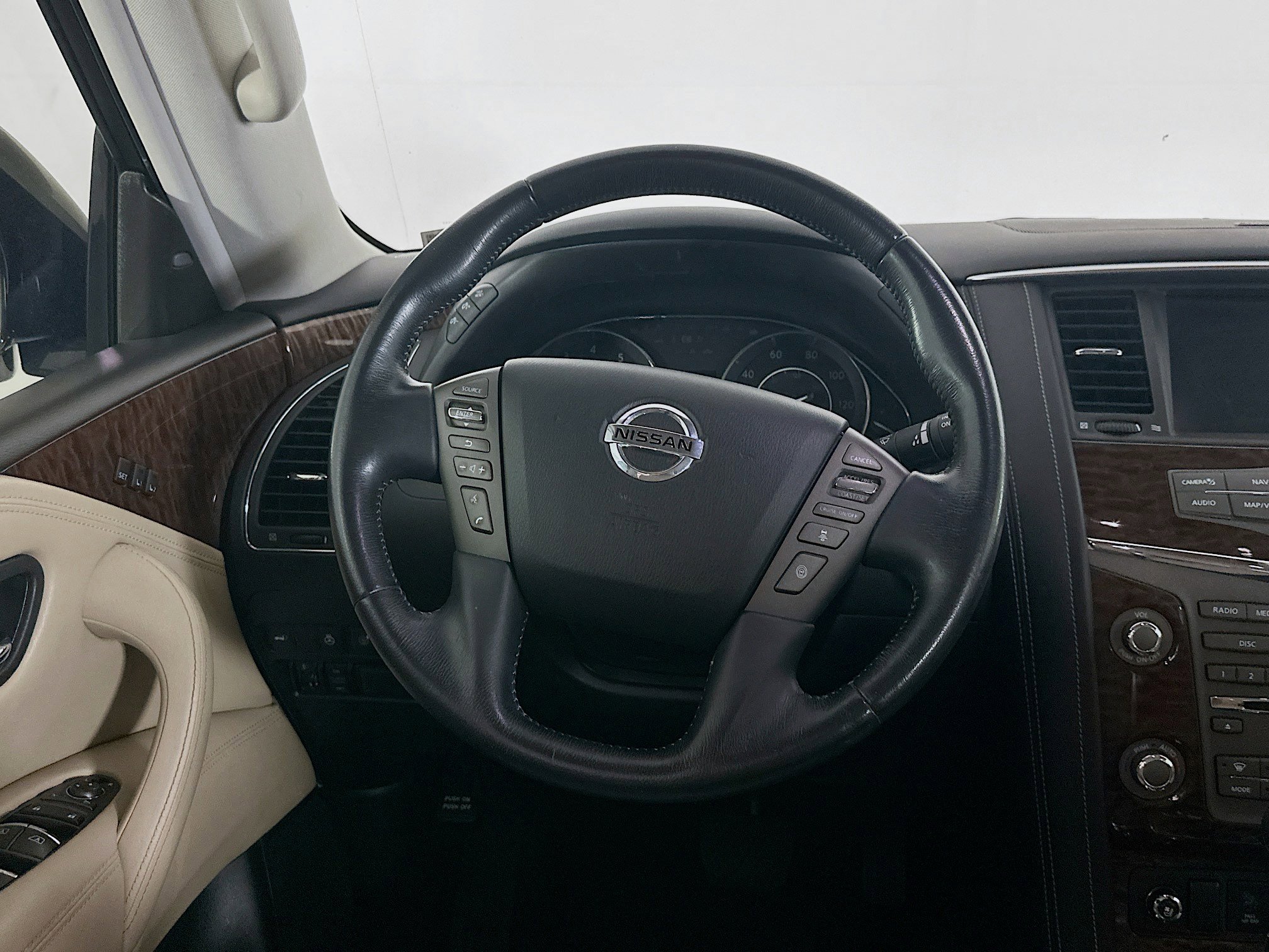 Used 2019 Nissan Armada Platinum w/ Interior Lighting Package image 17