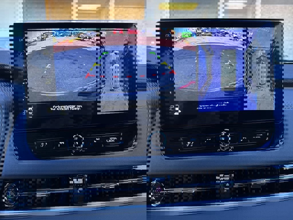 New 2025 Mitsubishi Outlander SE image 18