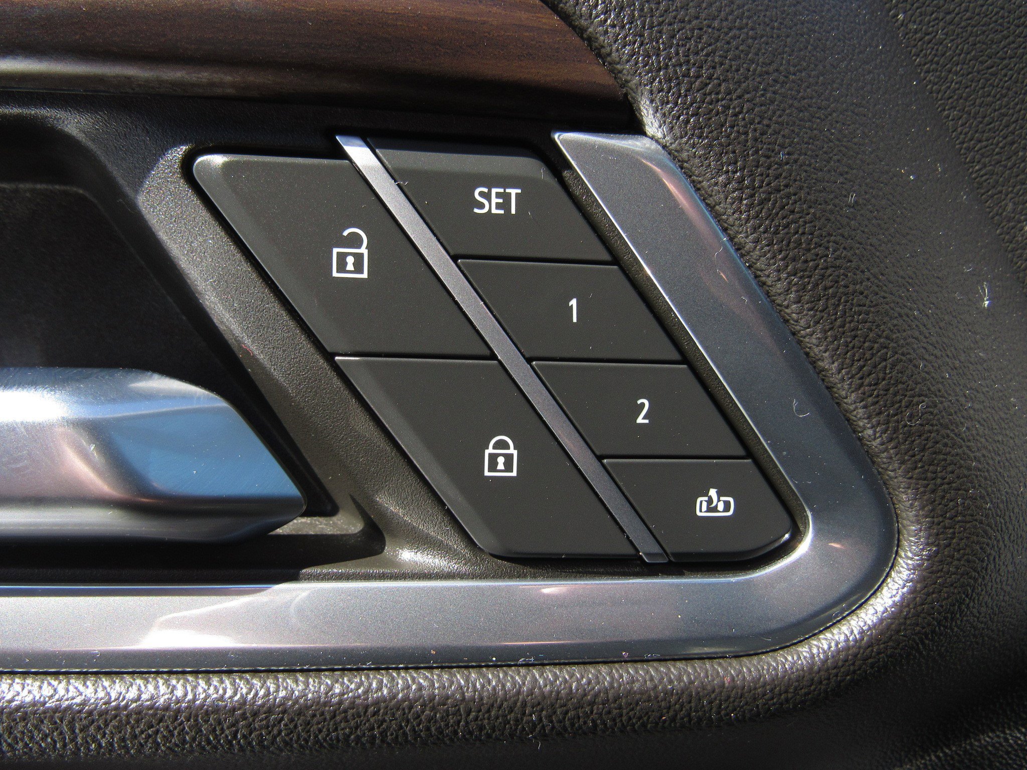 Used 2023 GMC Sierra 1500 SLT w/ SLT Premium Plus Package image 24