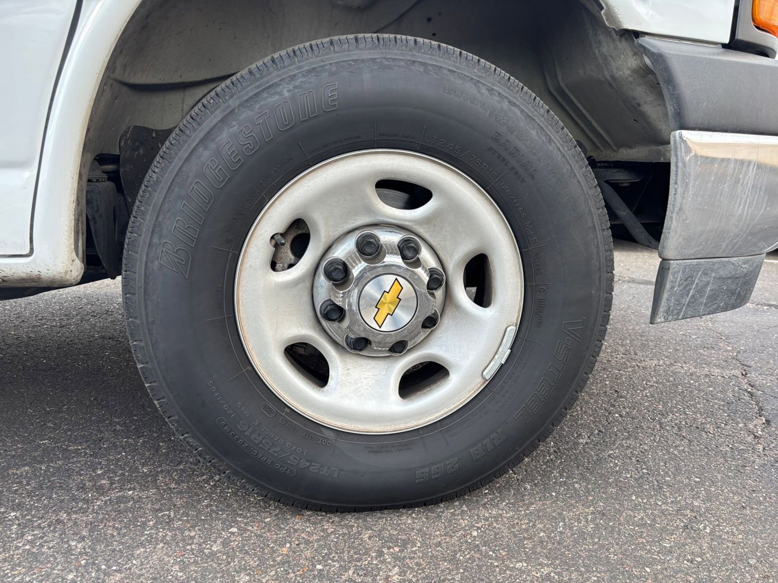 Used 2025 Chevrolet Express 3500 LT w/ LT Preferred Equipment Group image 30