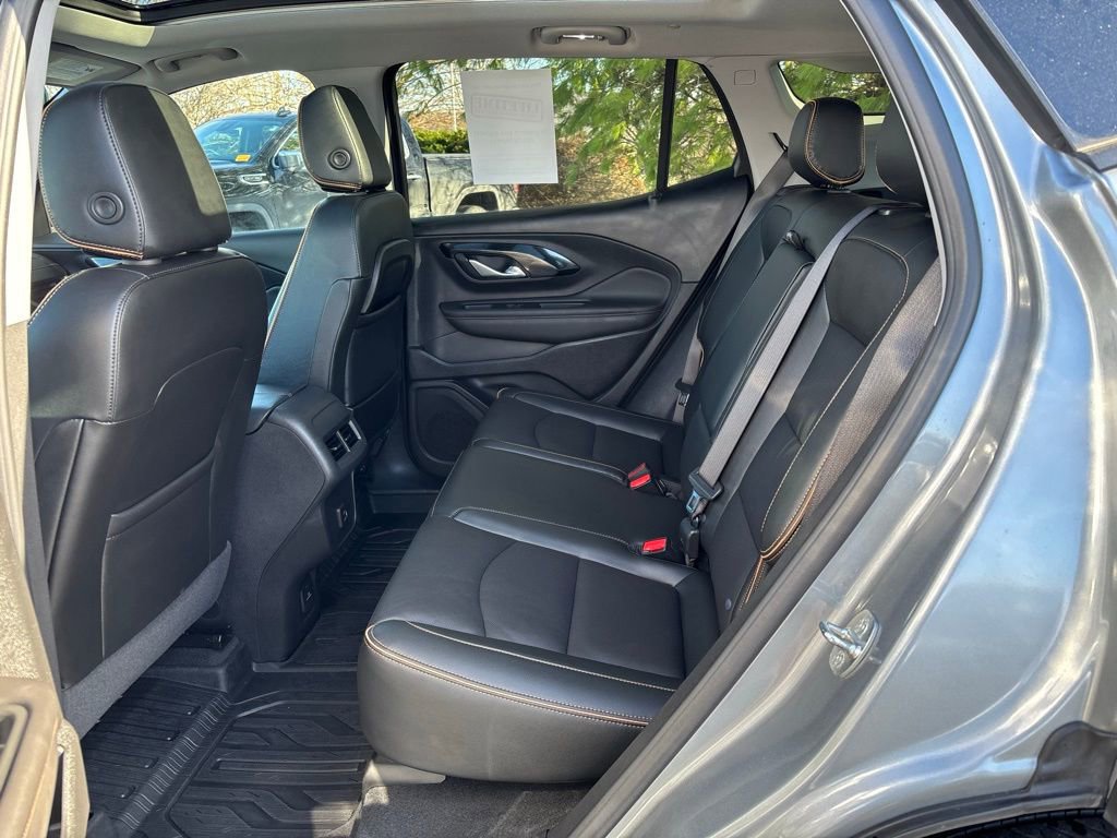 Used 2023 GMC Terrain AT4 w/ Tech Package image 15