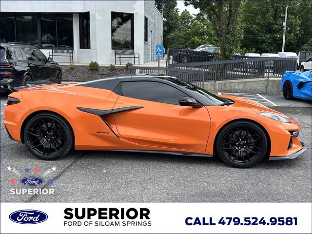 Used 2023 Chevrolet Corvette Z06 RWD image 2