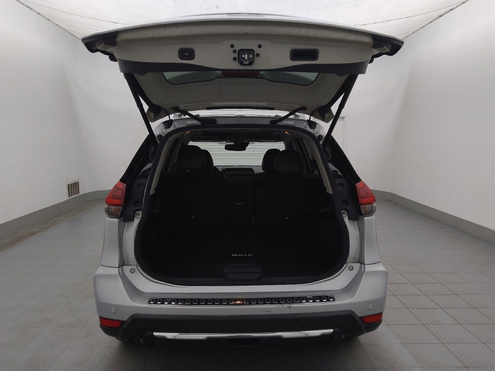 Used 2019 Nissan Rogue SL w/ Premium Package FWD image 29