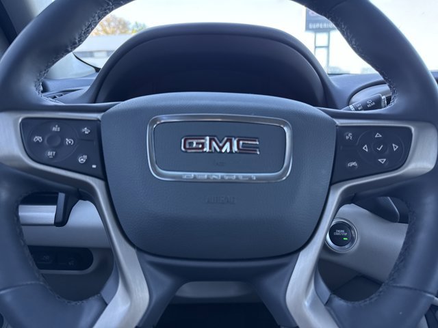 Used 2024 GMC Terrain Denali w/ Denali Premium Package AWD/4WD image 26