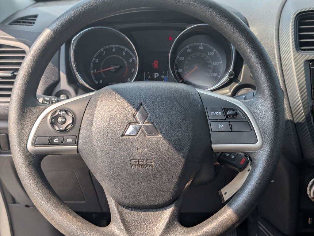 Used 2024 Mitsubishi Outlander Sport SE AWD/4WD image 18