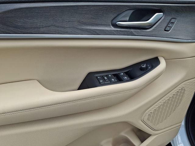Used 2023 Jeep Grand Cherokee L Limited w/ Luxury Tech Group II AWD/4WD image 13