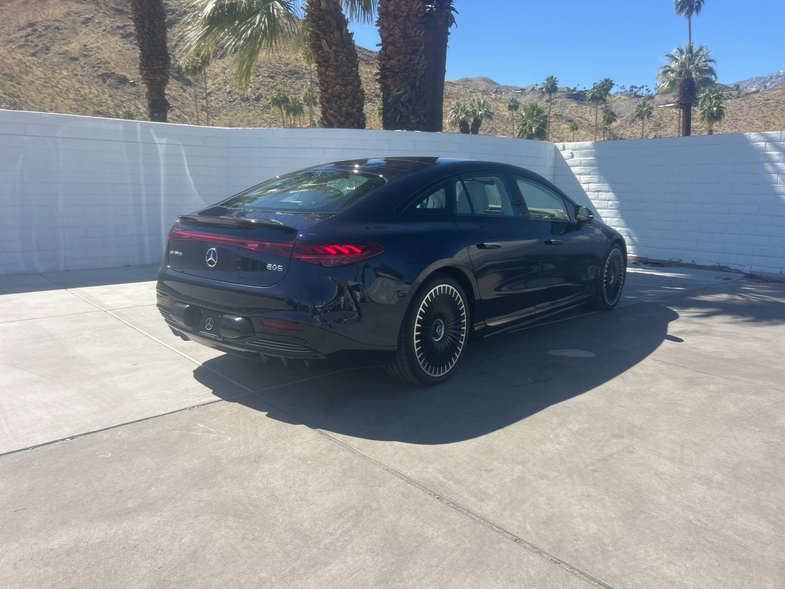 Used 2023 Mercedes-Benz EQS AMG Base image 5