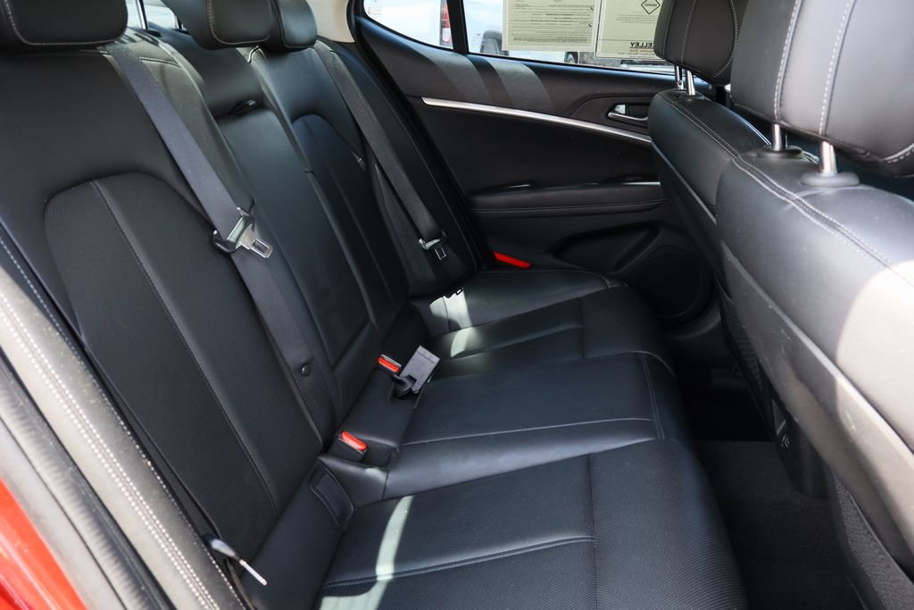 Used 2022 Genesis G70 2.0T image 25