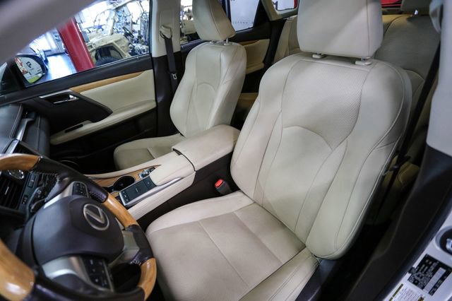 Used 2020 Lexus RX 350L FWD w/ Premium Package image 4