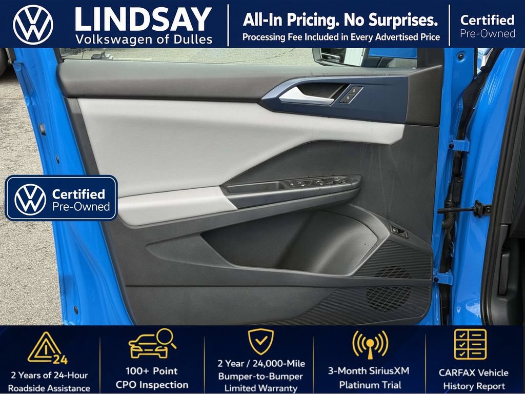 Used 2023 Volkswagen Taos SE w/ Panoramic Sunroof Package FWD image 10
