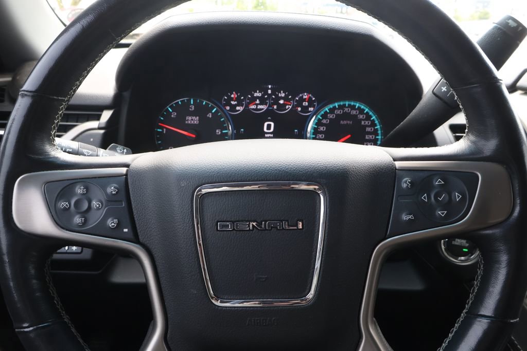 Used 2018 GMC Yukon XL Denali w/ Denali Ultimate Package AWD/4WD image 18