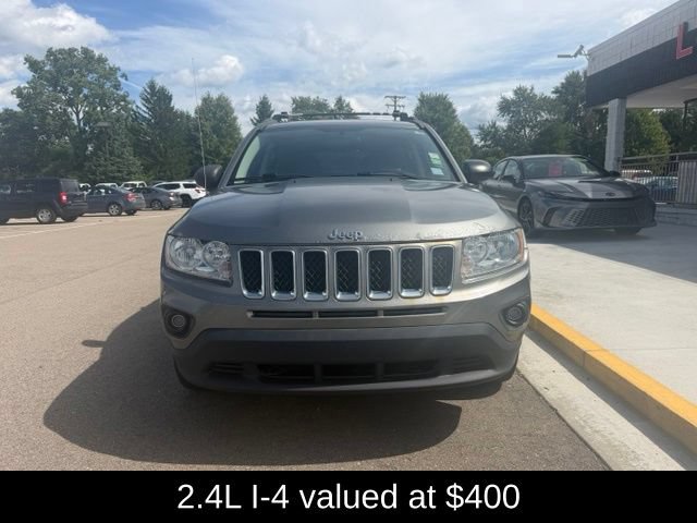 Used 2013 Jeep Compass Latitude FWD image 3