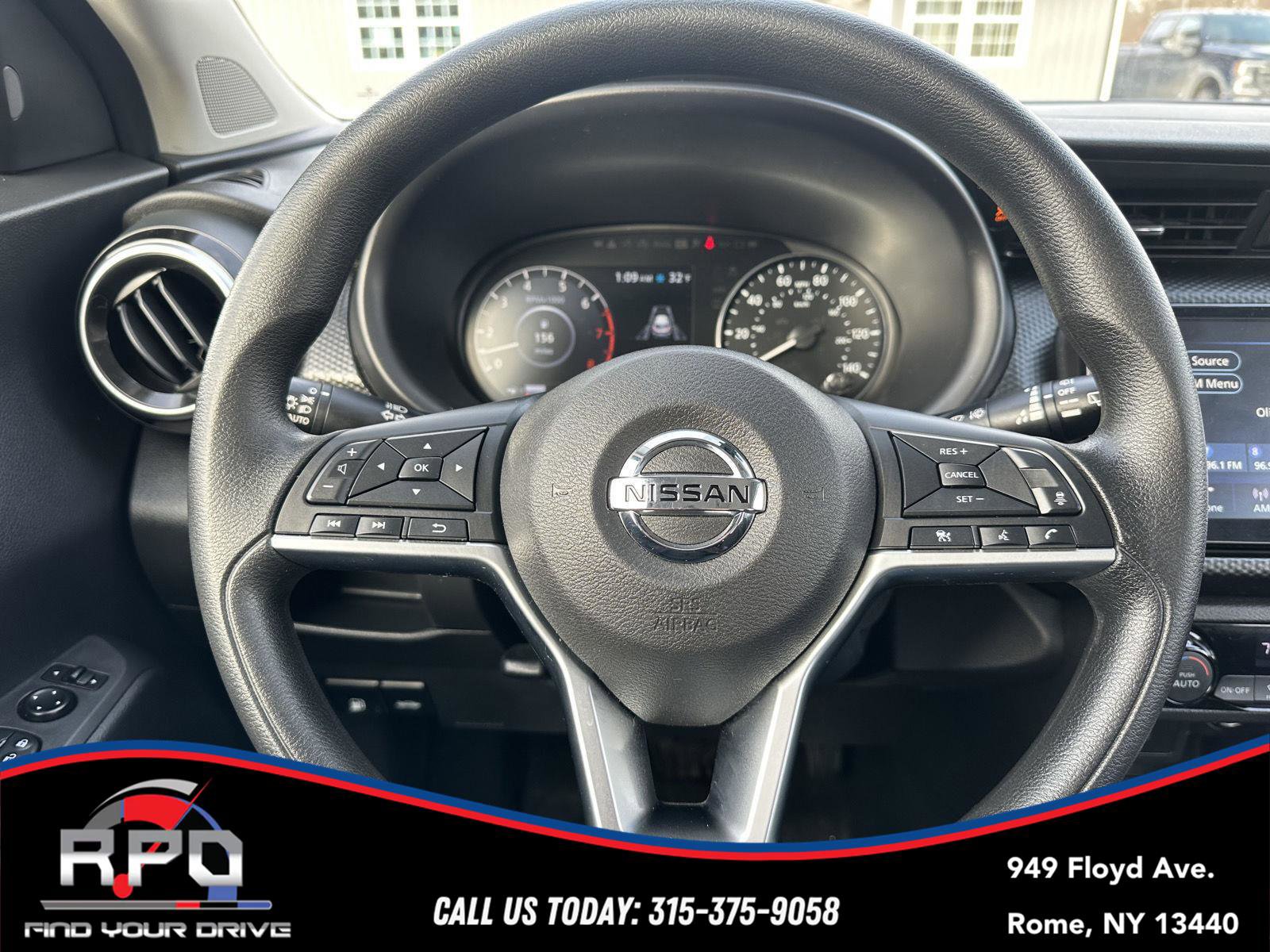Used 2021 Nissan Kicks SV image 13