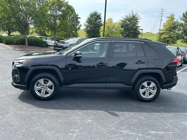 Used 2025 Toyota RAV4 XLE AWD/4WD image 7