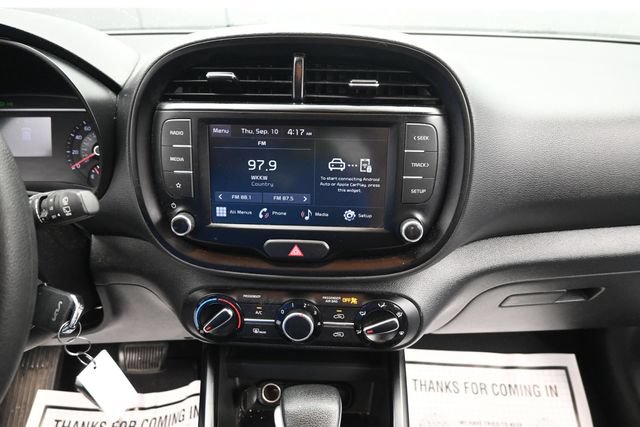 Used 2022 Kia Soul LX FWD image 16