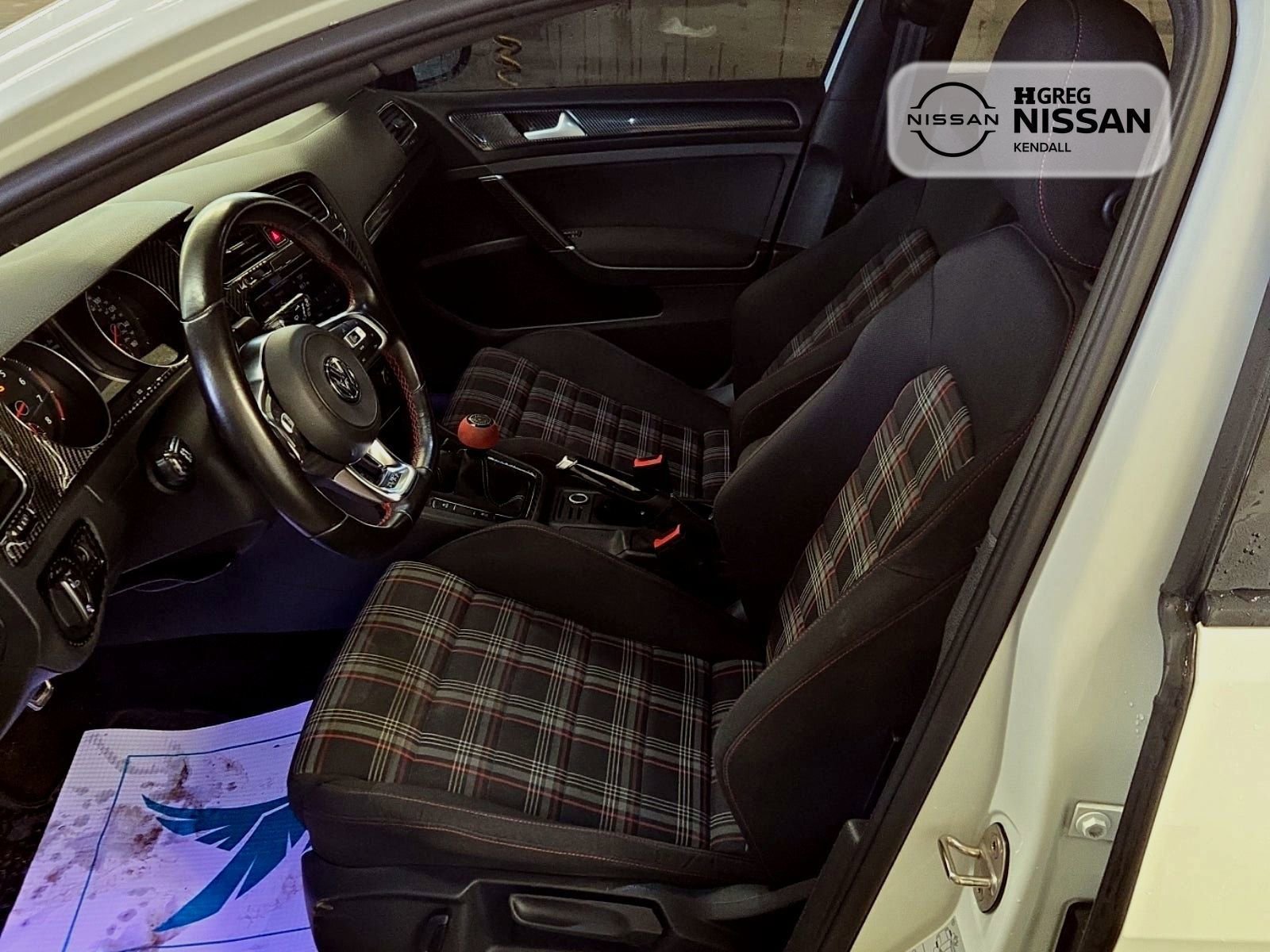 Used 2020 Volkswagen GTI S image 11