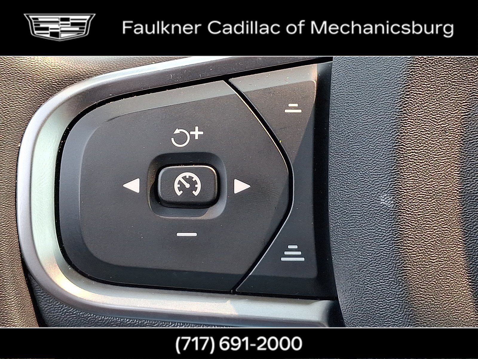 Used 2025 Volvo S60 B5 Core FWD image 28