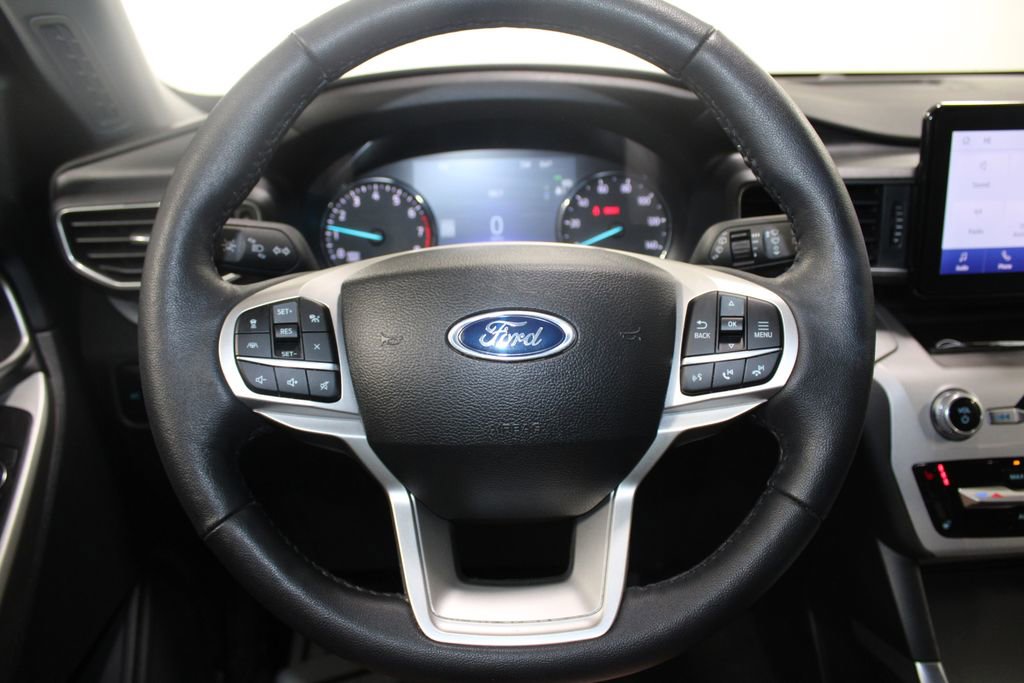 Used 2023 Ford Explorer XLT w/ Equipment Group 202A image 38