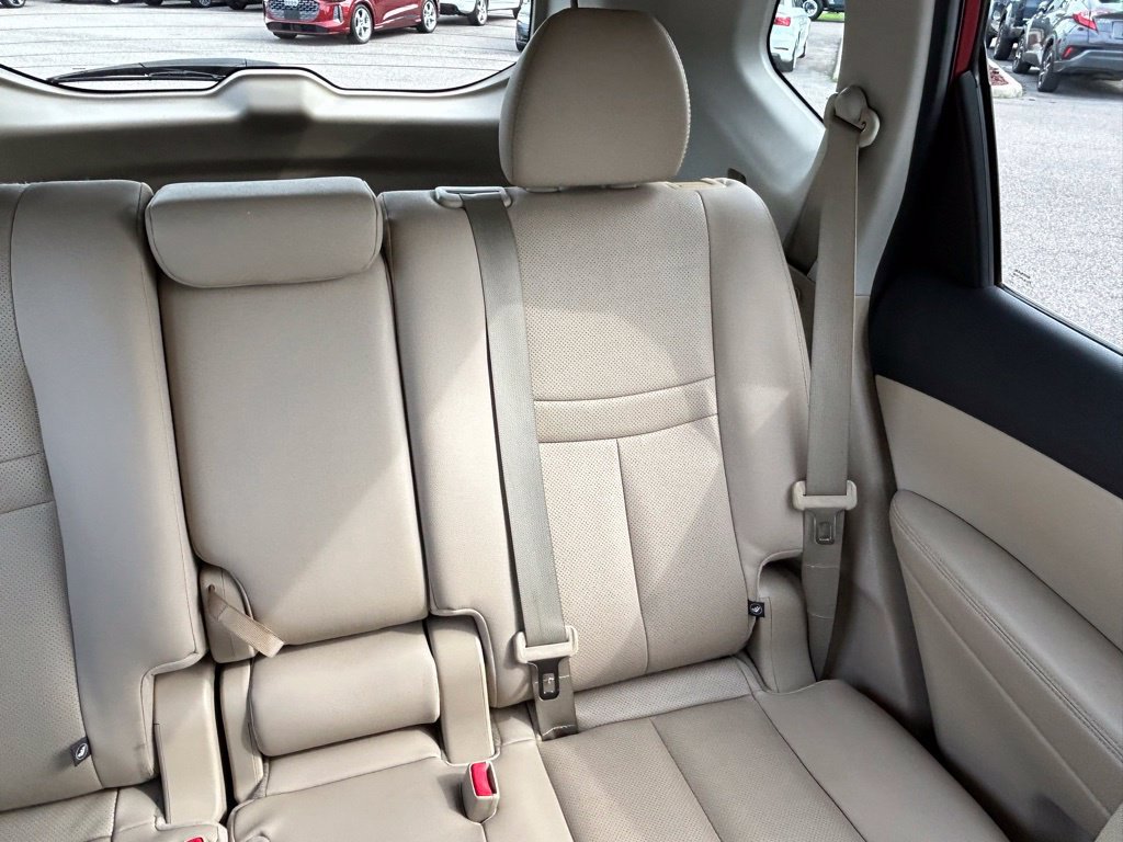 Used 2016 Nissan Rogue SL w/ SL Premium Package FWD image 14
