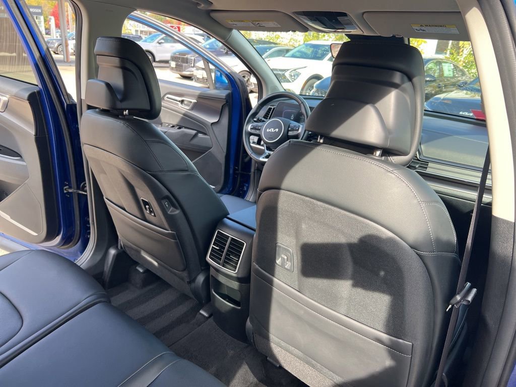 Certified 2025 Kia Sportage EX image 15