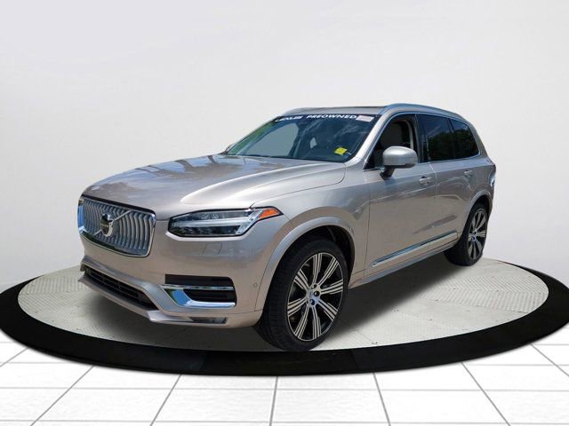 Used 2025 Volvo XC90 B5 Plus w/ Protection Package Premier AWD/4WD image 7