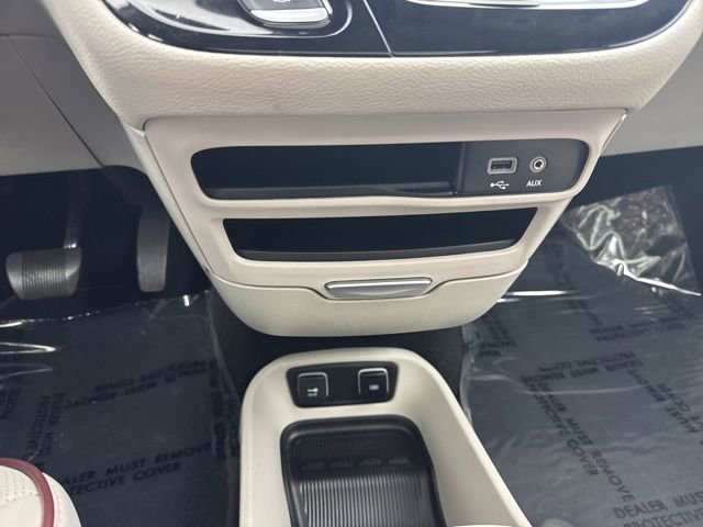 Used 2020 Chrysler Pacifica Limited w/ Advanced Safetytec Group image 23