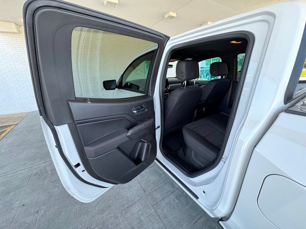 Used 2023 Chevrolet Colorado Z71 AWD/4WD image 19
