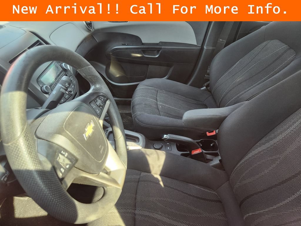 Used 2014 Chevrolet Sonic LT FWD image 11