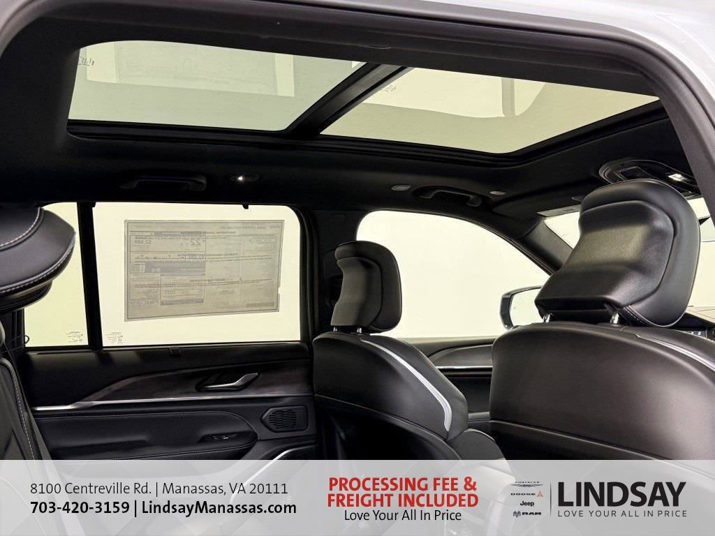 New 2025 Jeep Grand Cherokee Overland w/ Adv Protech Group III AWD/4WD image 11