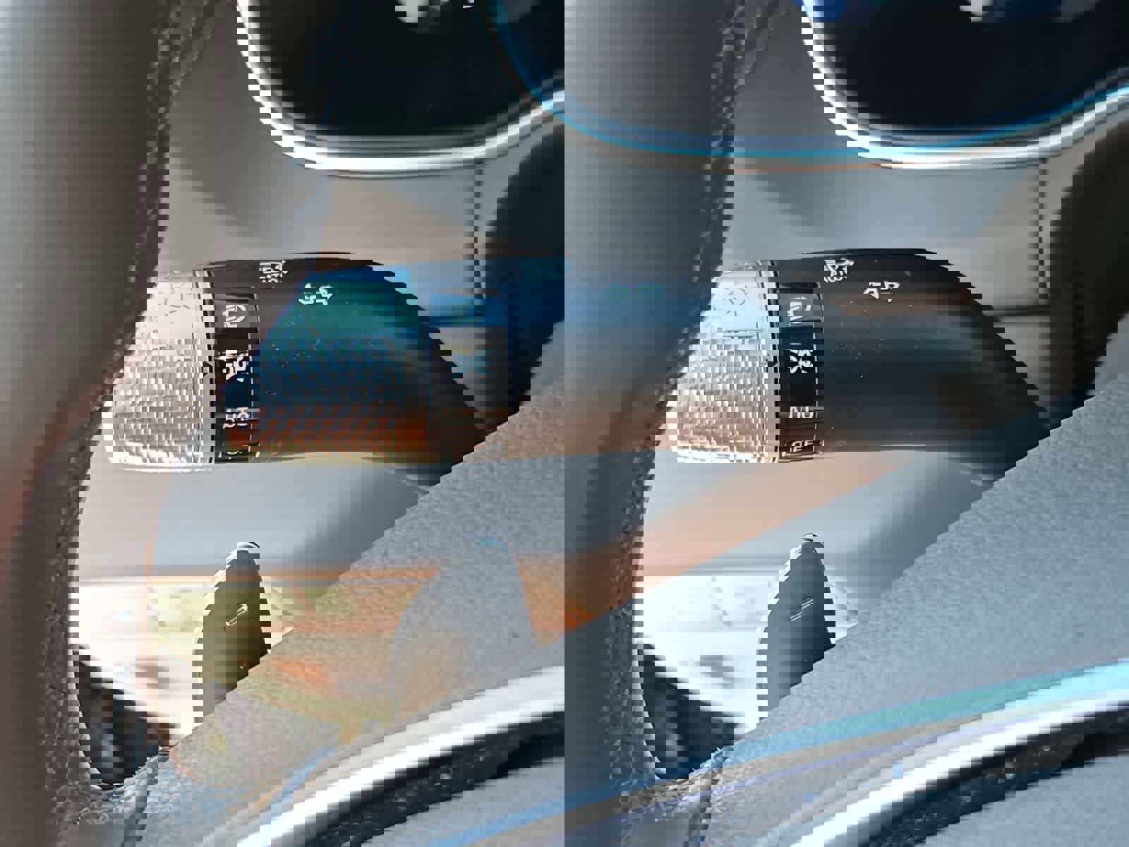 Used 2023 Genesis GV80 2.5T w/ Prestige 20" Package image 37