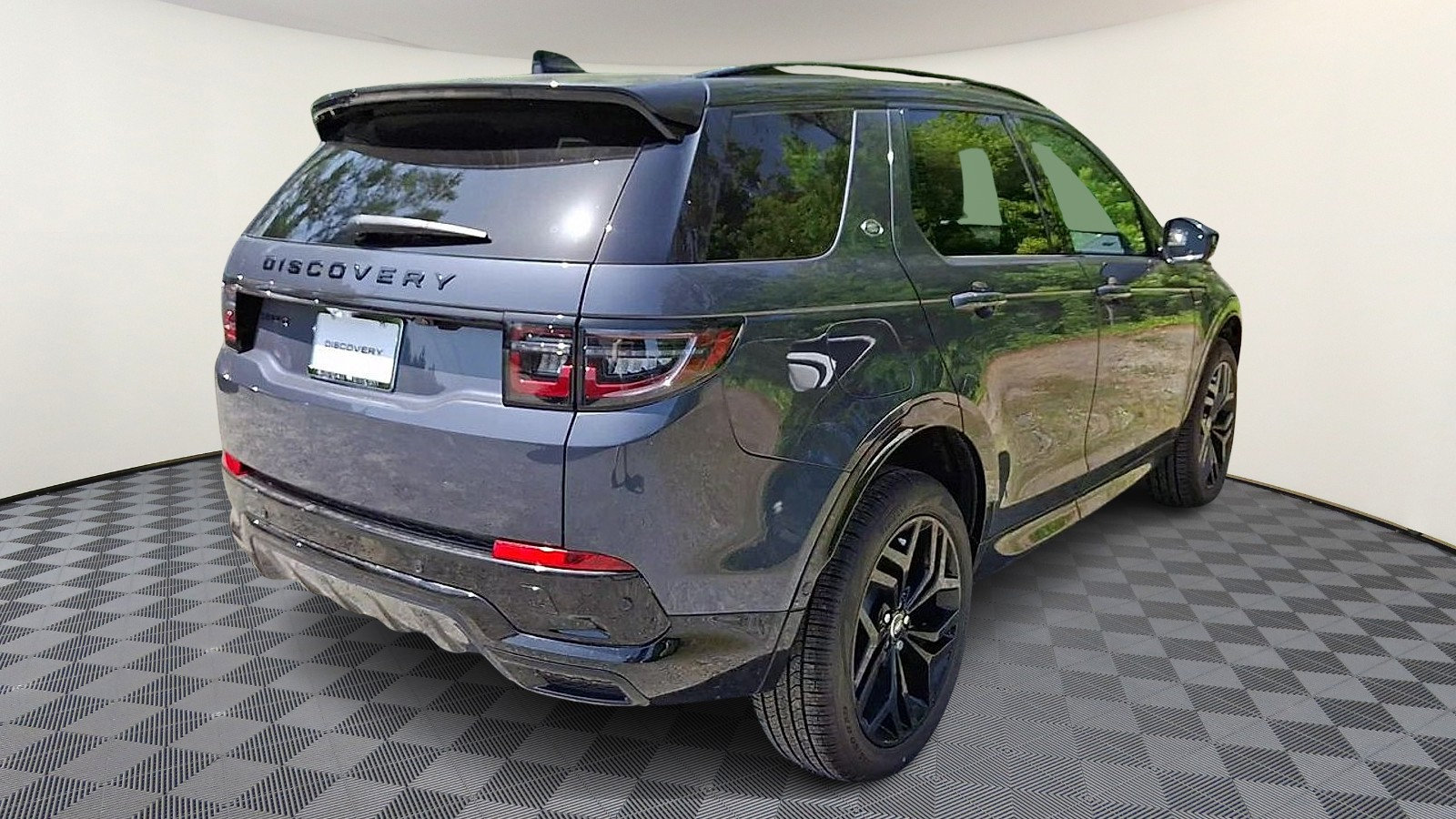 New 2026 Land Rover Discovery Sport Landmark AWD/4WD image 8