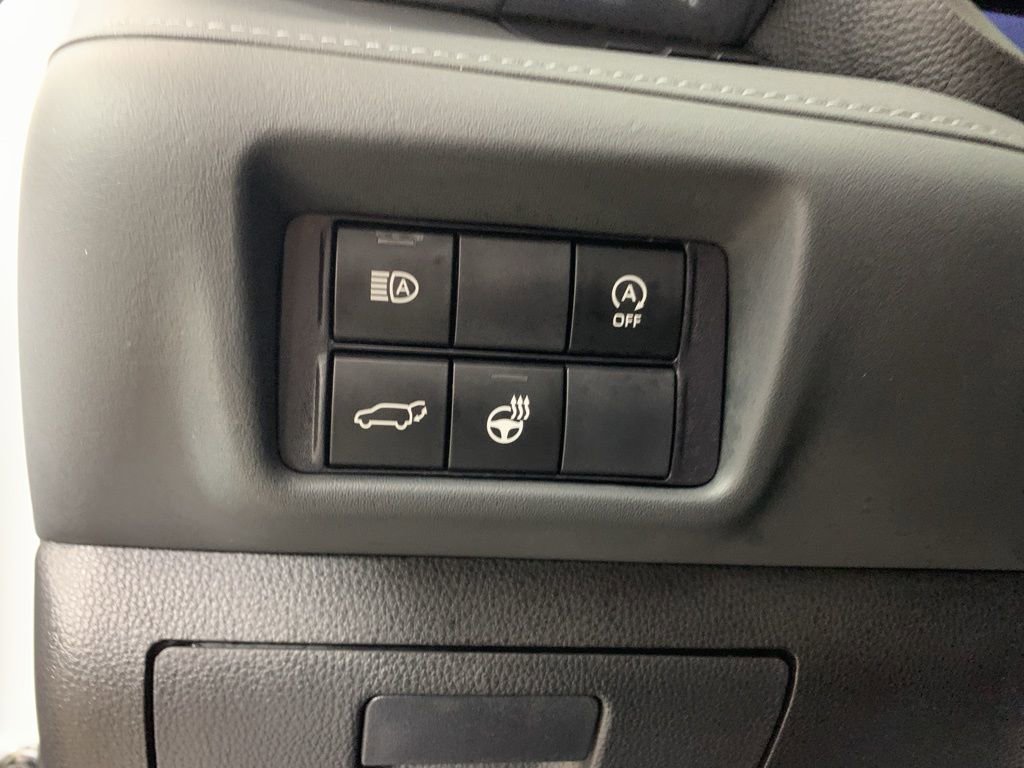 Used 2026 Toyota Highlander Limited image 21